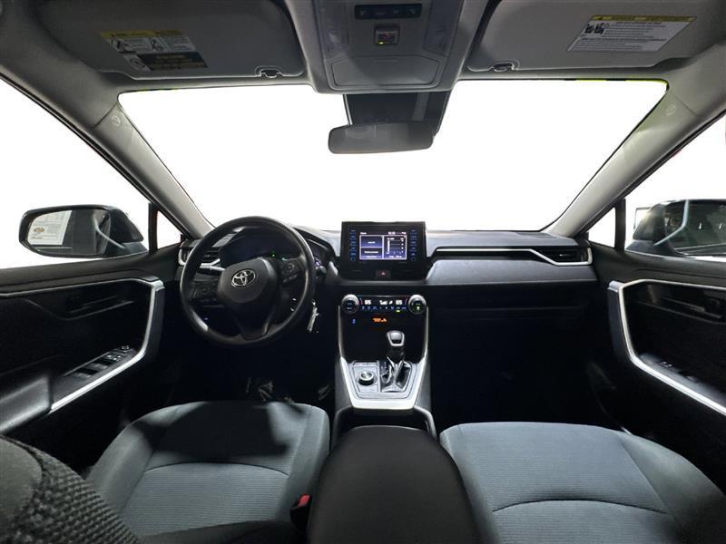 Toyota RAV4 Hybrid LE 2020