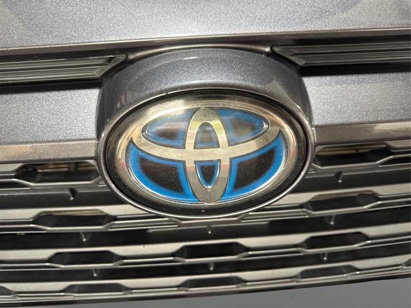 Toyota RAV4 Hybrid LE 2020