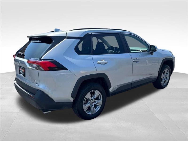 Toyota RAV4 Hybrid LE 2023