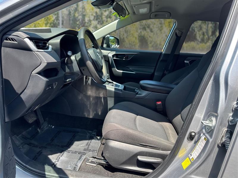 Toyota RAV4 Hybrid LE 2023