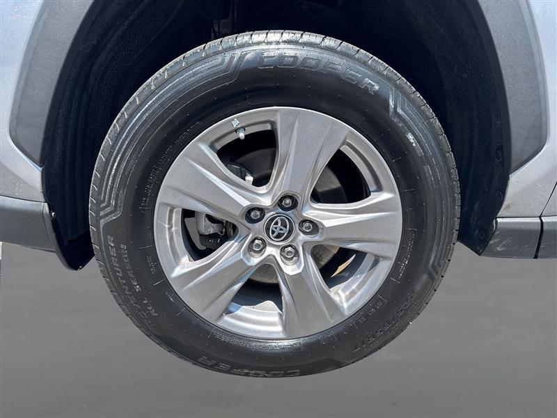 Toyota RAV4 Hybrid LE 2023