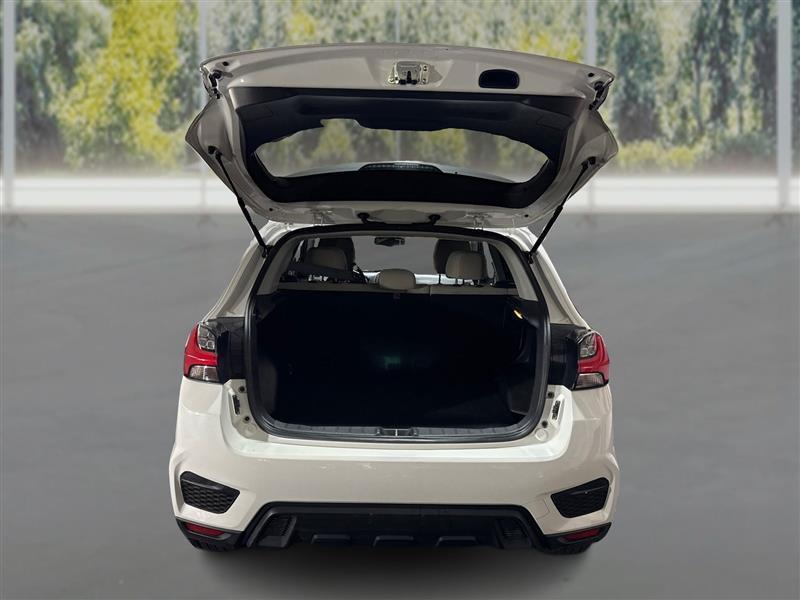 Mitsubishi Outlander Sport 2.0 ES CVT 2021