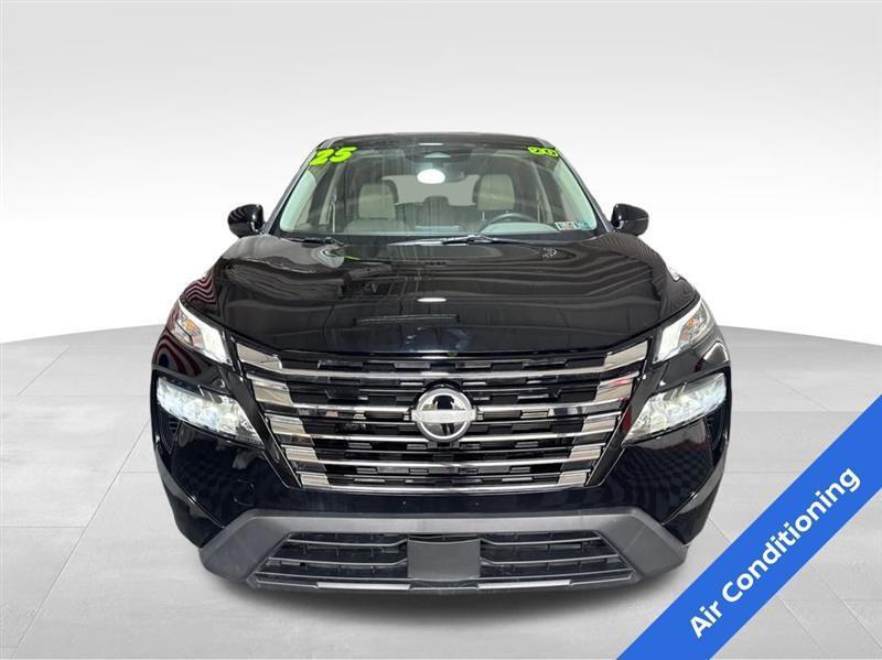 Nissan Rogue SV 2025