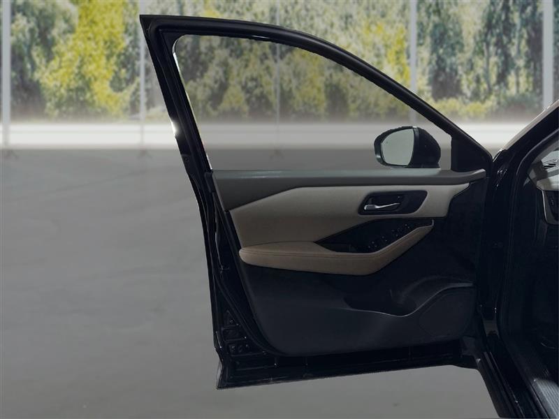 Nissan Rogue SV 2025