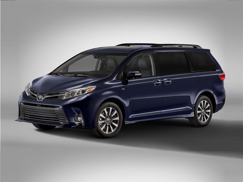 2018 Toyota Sienna LE 8-Passenger