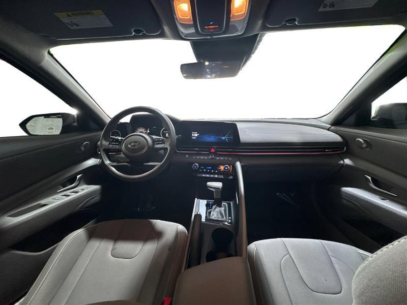 Hyundai Elantra SEL 2024