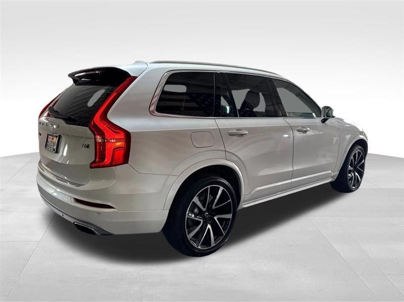 Volvo XC90 T6 Momentum AWD 2020