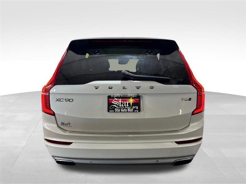 Volvo XC90 T6 Momentum AWD 2020