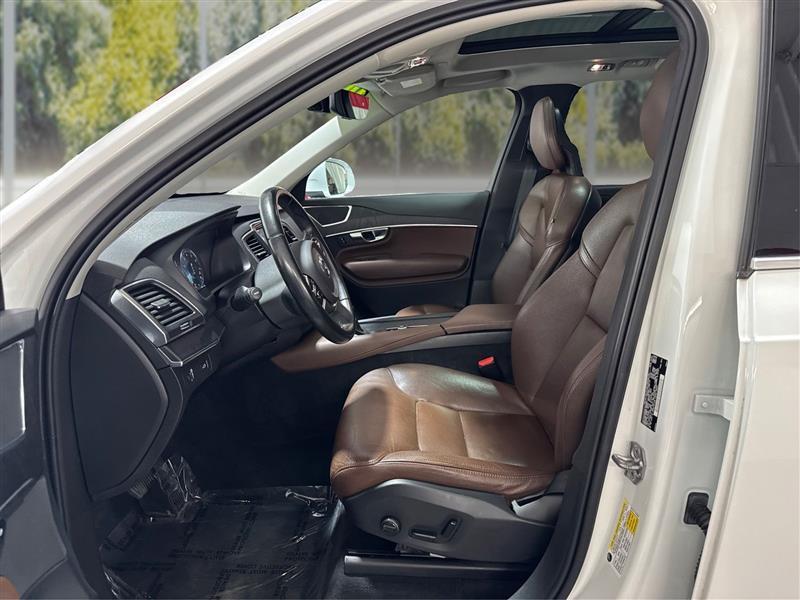 Volvo XC90 T6 Momentum AWD 2020