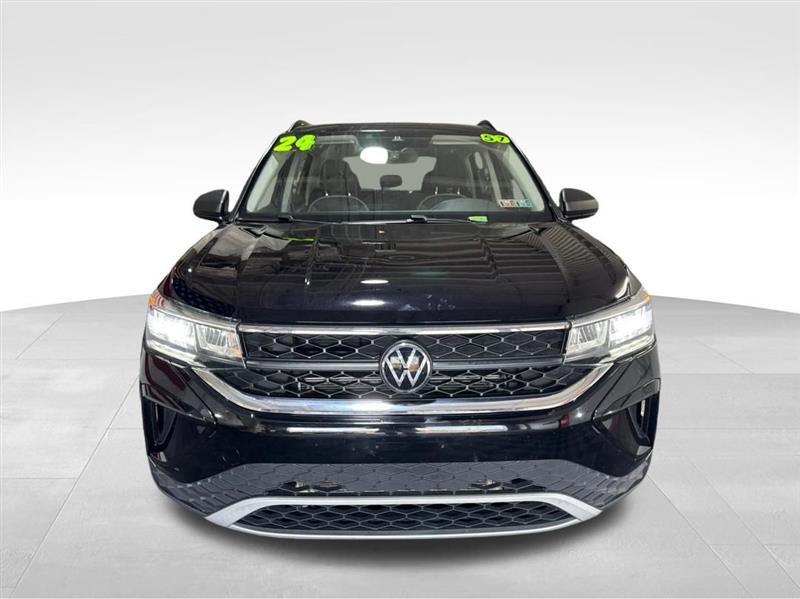 Volkswagen Taos S 2024