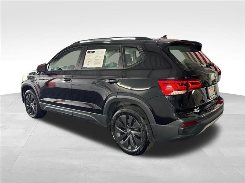 Volkswagen Taos S 2024