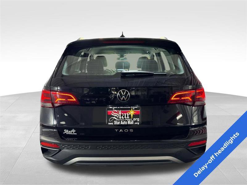 Volkswagen Taos S 2024