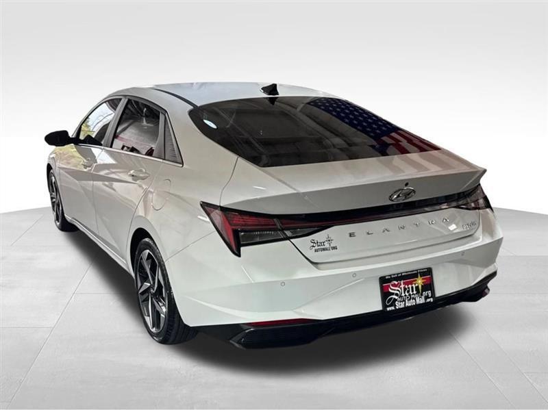 Hyundai Elantra Limited Hybrid 2021