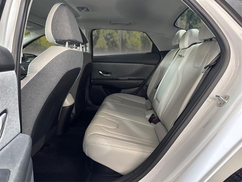 Hyundai Elantra Limited Hybrid 2021