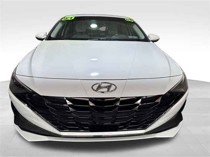 Hyundai Elantra Limited Hybrid 2021