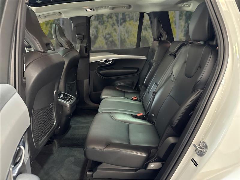 Volvo XC90 T5 Momentum 2022
