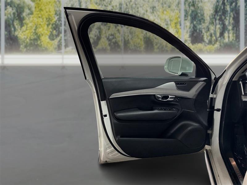 Volvo XC90 T5 Momentum 2022
