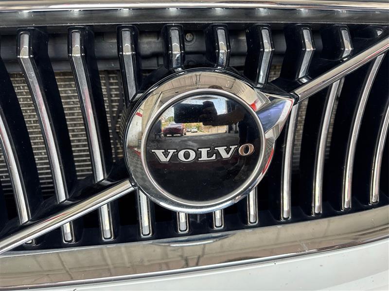 Volvo XC90 T5 Momentum 2022