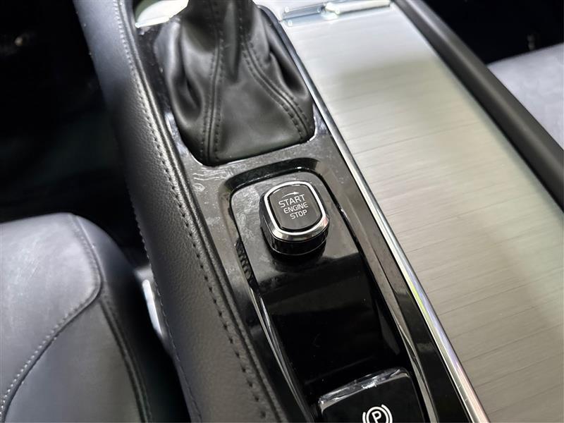Volvo XC90 T5 Momentum 2022