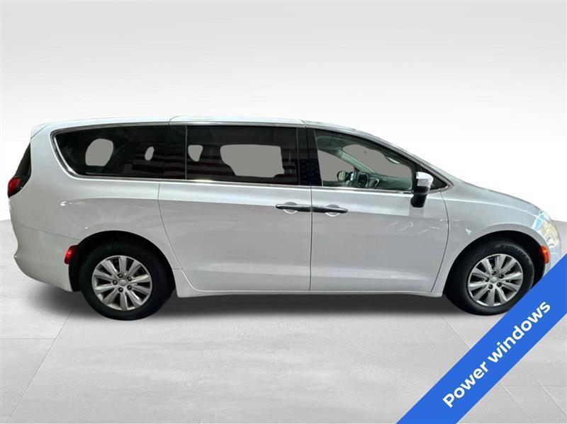 Chrysler Voyager L 2021