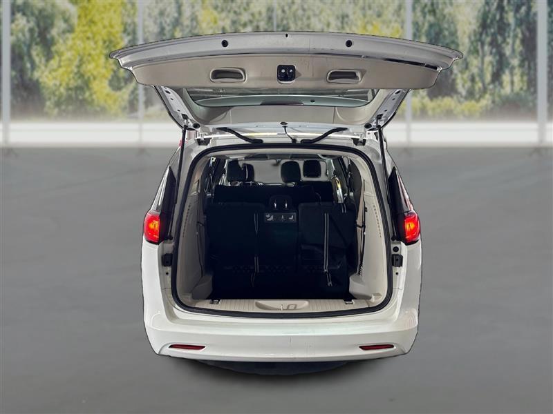 Chrysler Voyager L 2021