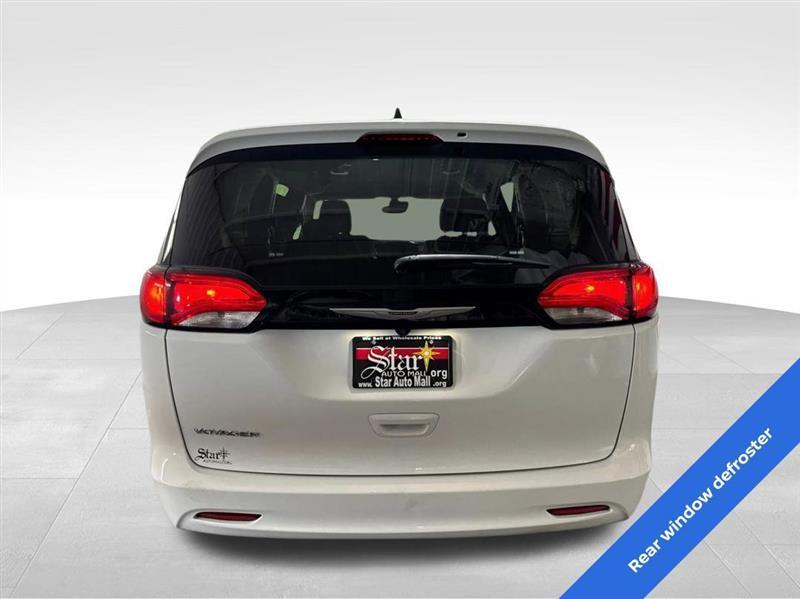 Chrysler Voyager LX 2023