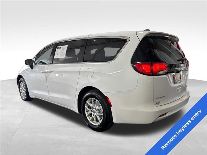 Chrysler Voyager LX 2023