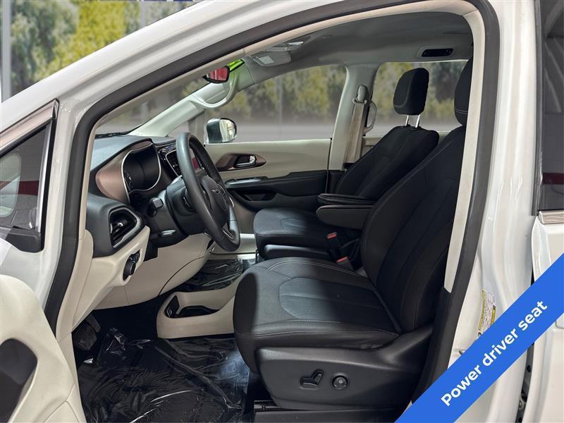 Chrysler Voyager LX 2023