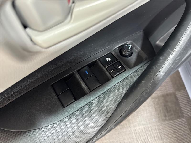 Toyota Corolla LE 2022