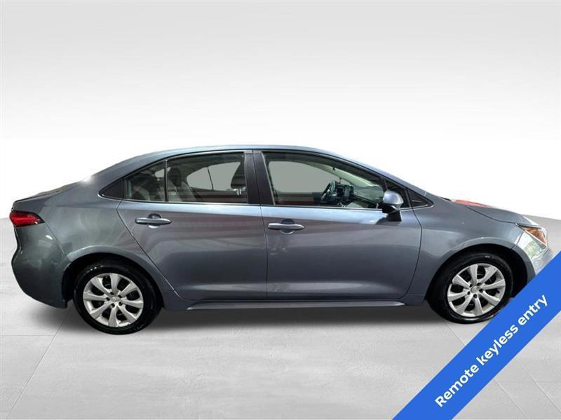 Toyota Corolla LE 2022