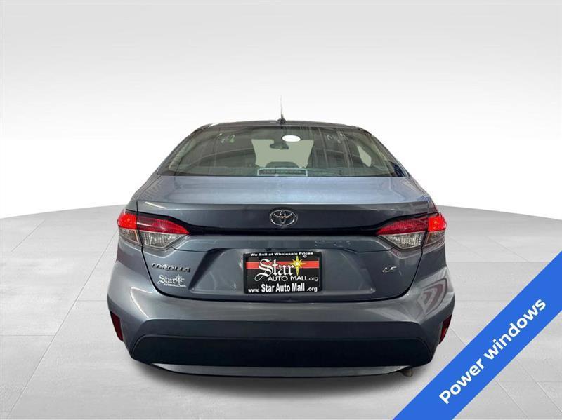 Toyota Corolla LE 2022