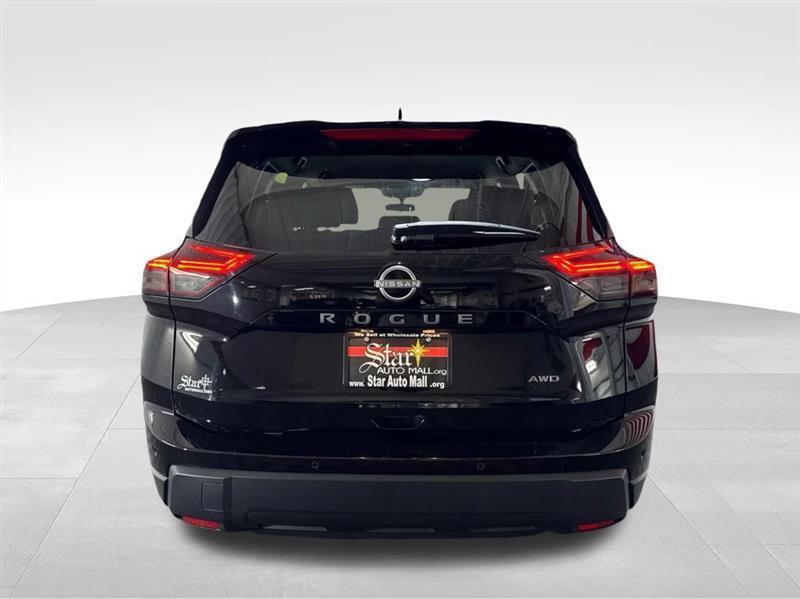 Nissan Rogue SV AWD 2025