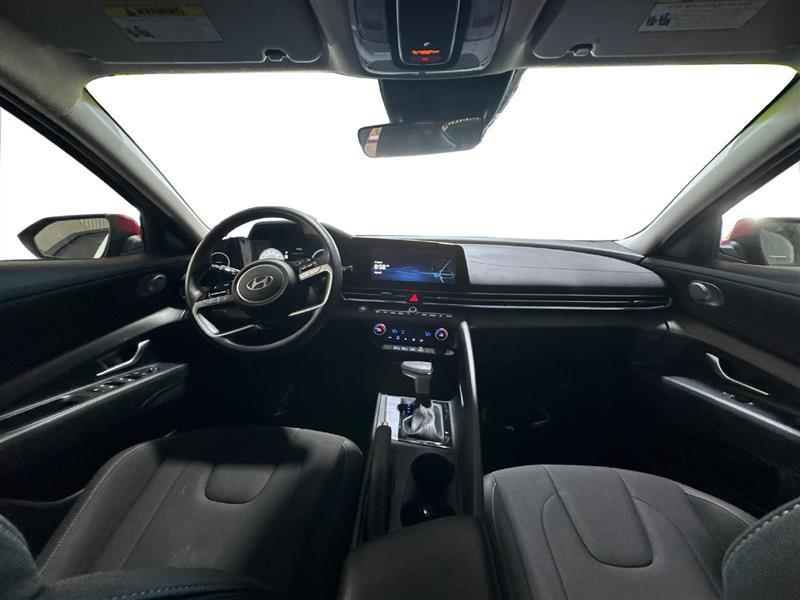 Hyundai Elantra SEL 2024