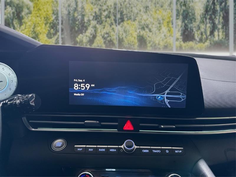 Hyundai Elantra SEL 2024
