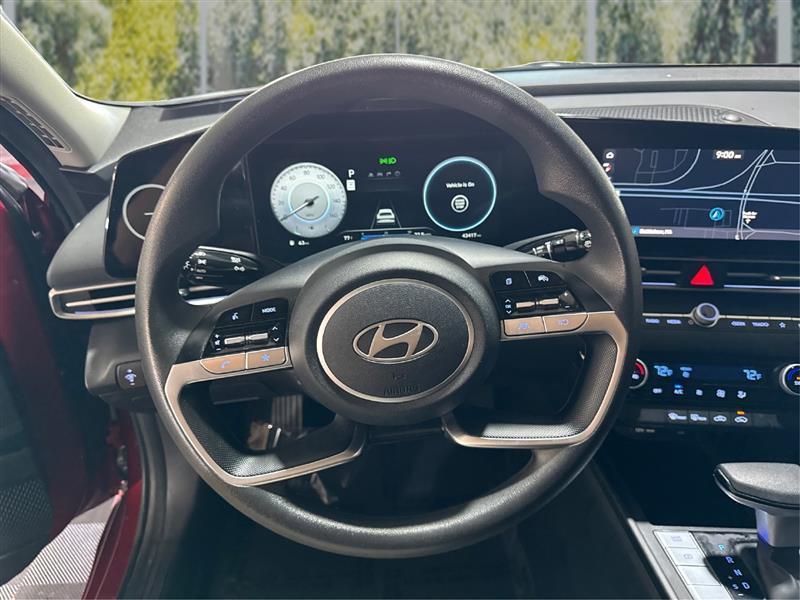 Hyundai Elantra SEL 2024