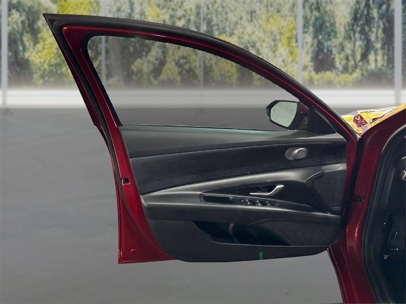 Hyundai Elantra SEL 2024
