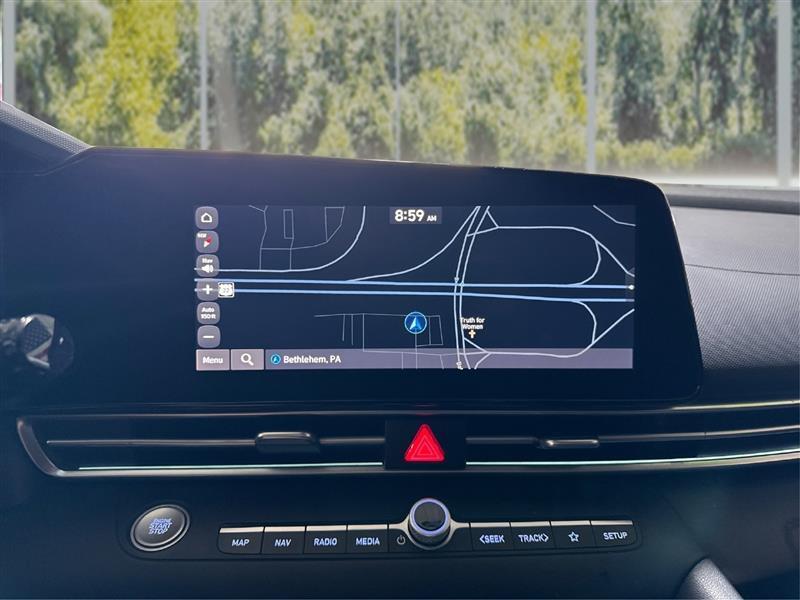 Hyundai Elantra SEL 2024