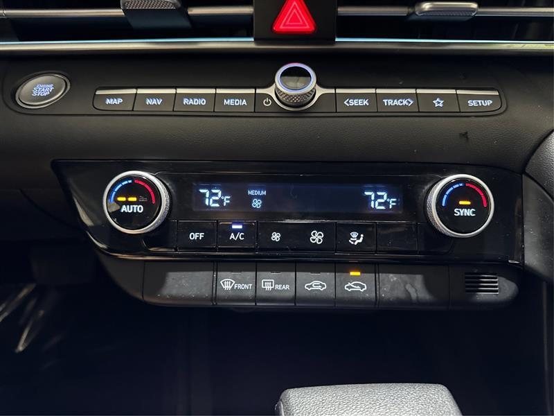 Hyundai Elantra SEL 2024