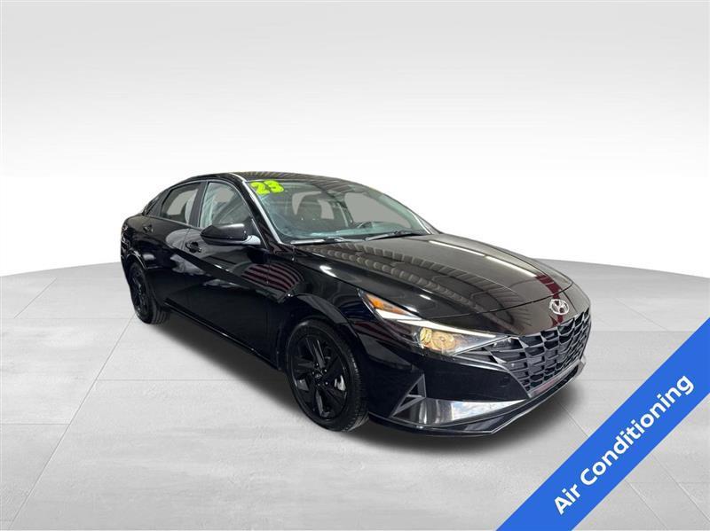 Hyundai Elantra SEL 2023