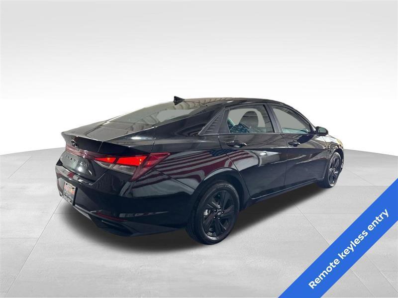 Hyundai Elantra SEL 2023
