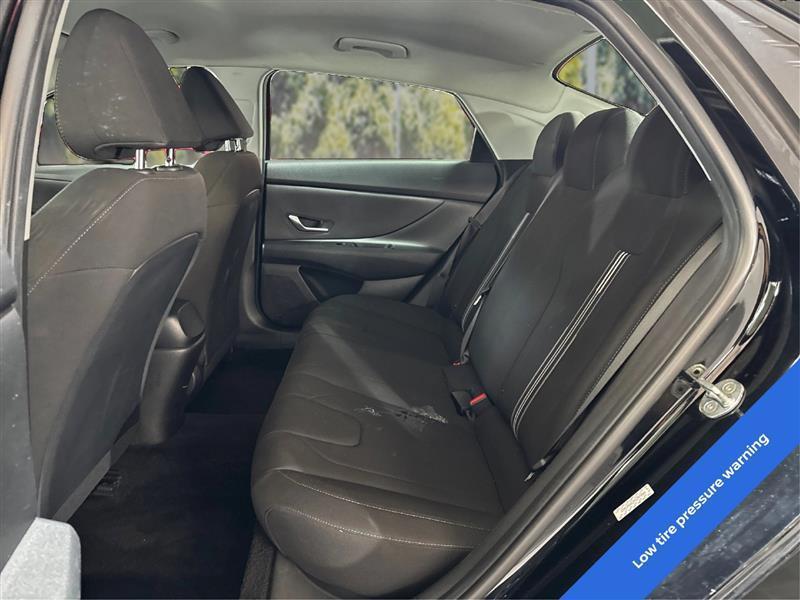 Hyundai Elantra SEL 2023