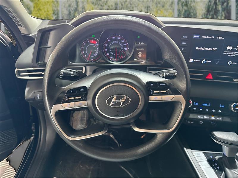 Hyundai Elantra SEL 2023