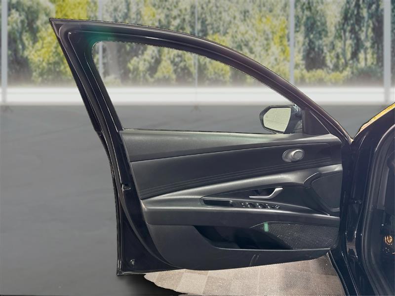 Hyundai Elantra SEL 2023