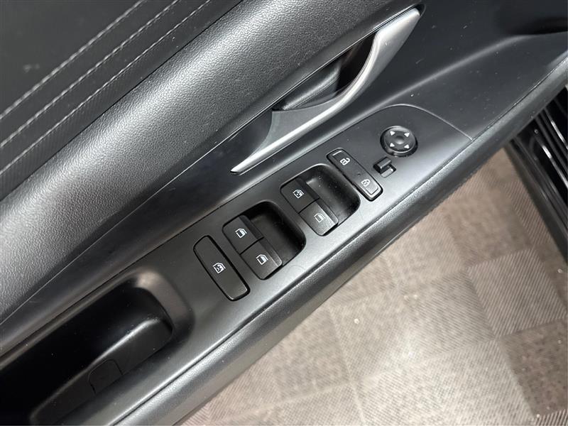 Hyundai Elantra SEL 2023