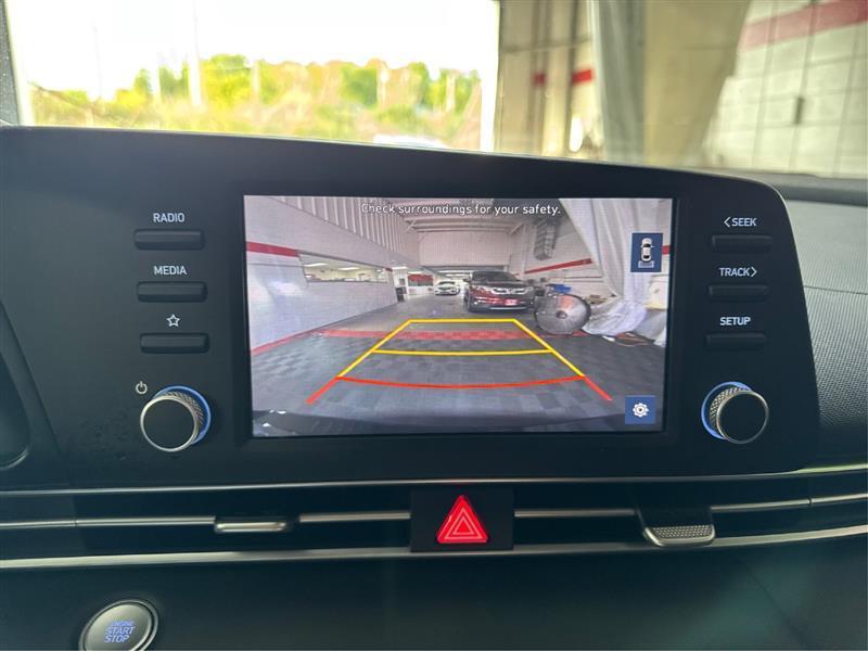 Hyundai Elantra SEL 2023