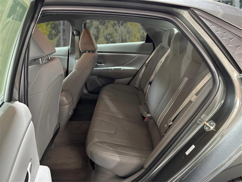Hyundai Elantra Blue Hybrid 2024
