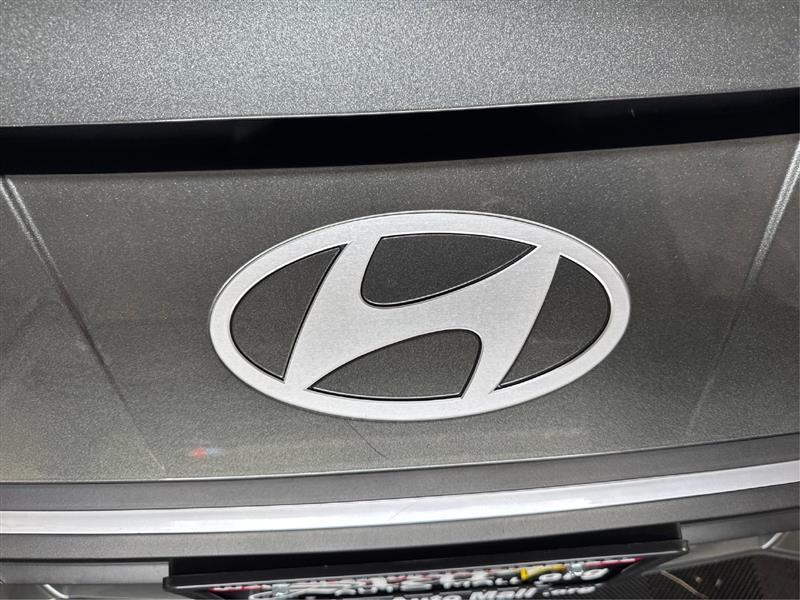Hyundai Elantra Blue Hybrid 2024