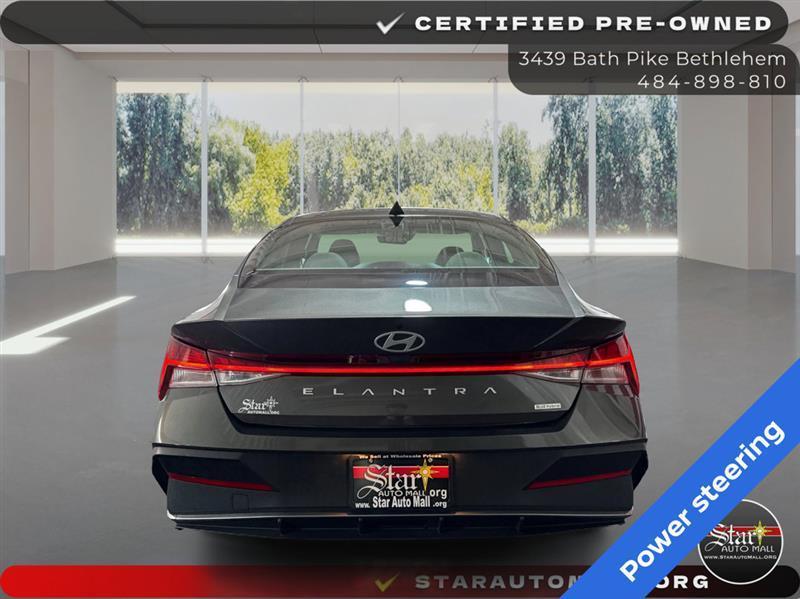Hyundai Elantra Blue Hybrid 2024