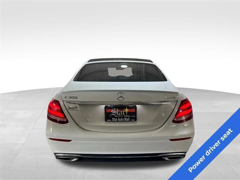 Mercedes-Benz E-Class E300 Luxury 4MATIC Sedan 2019