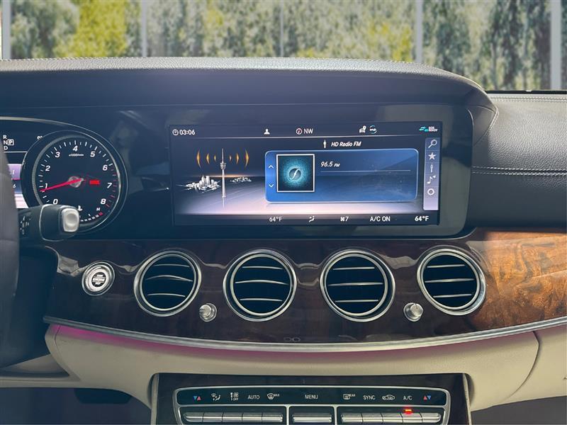 Mercedes-Benz E-Class E300 Luxury 4MATIC Sedan 2019